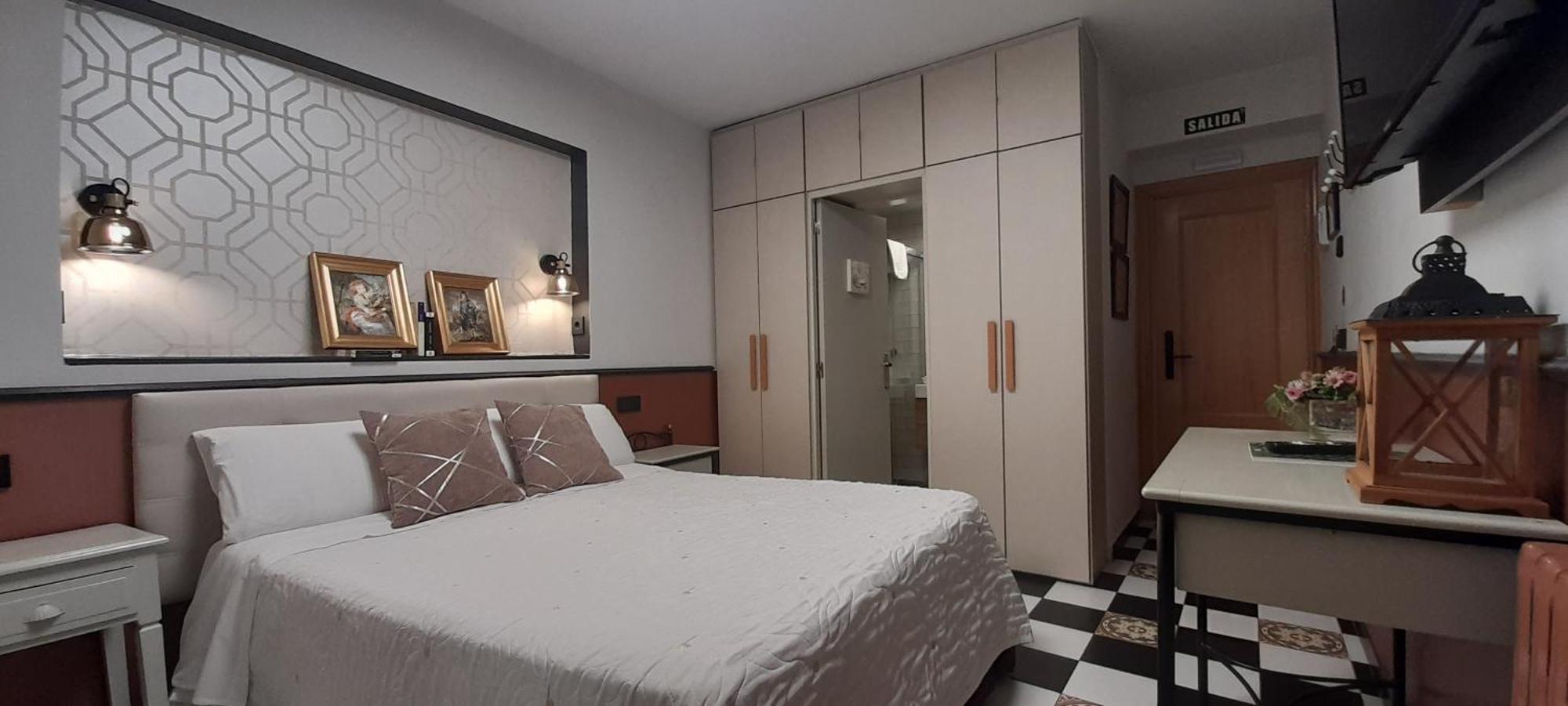 Hostal El Lechuguero Cascante Exteriör bild