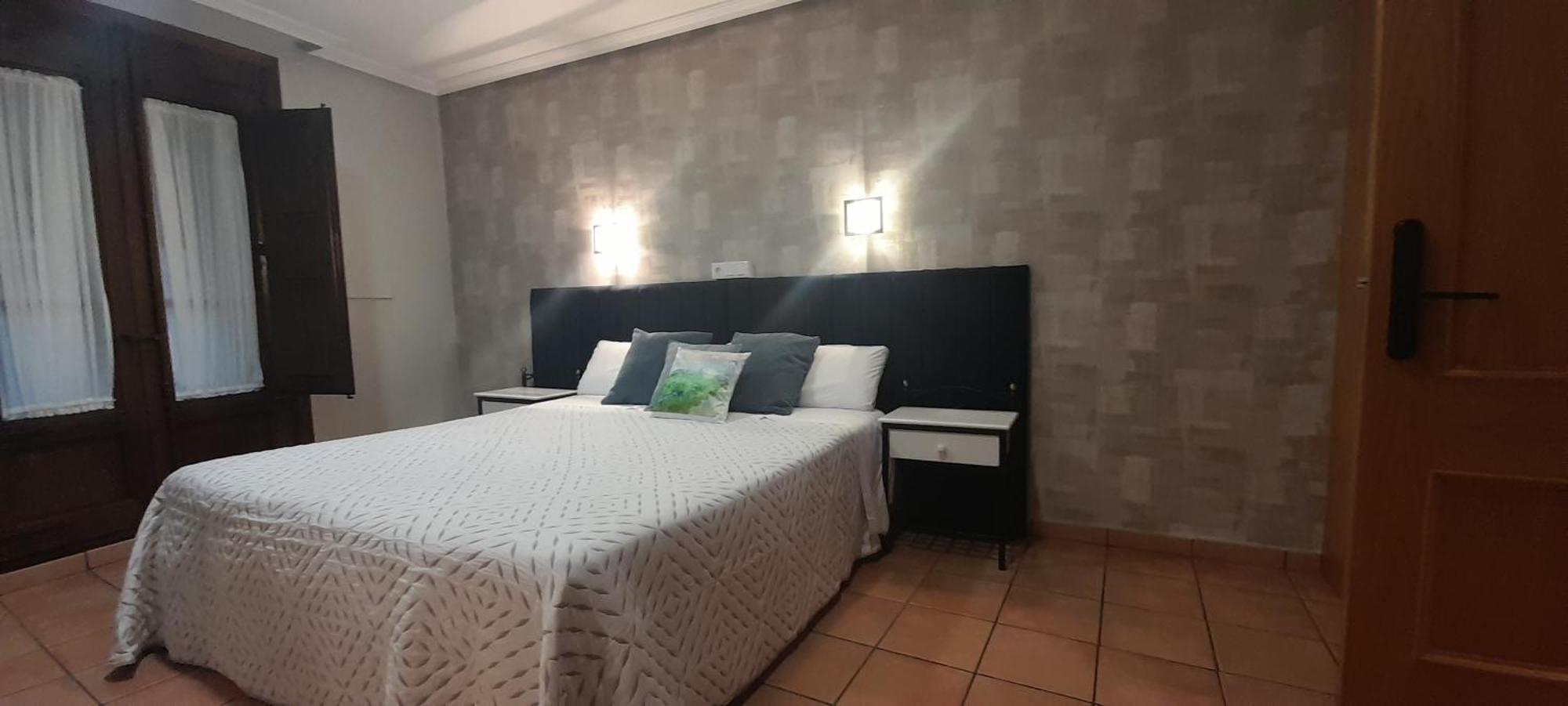 Hostal El Lechuguero Cascante Exteriör bild
