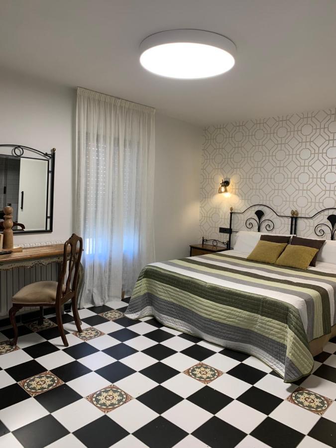 Hostal El Lechuguero Cascante Exteriör bild